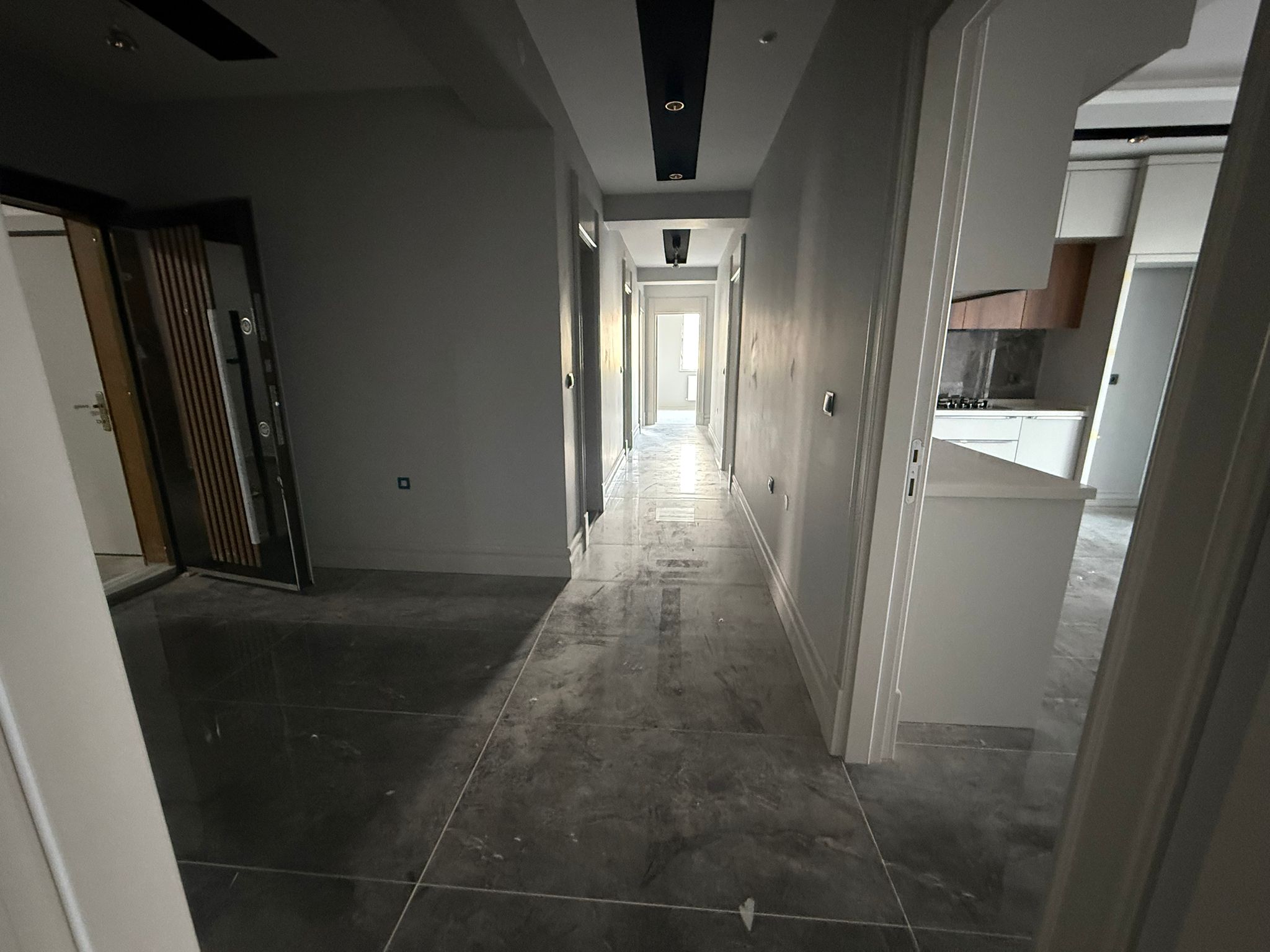 YILDIZKENT'TE YENİ BULVAR ÜZERİNDE SATILIK DAİRE